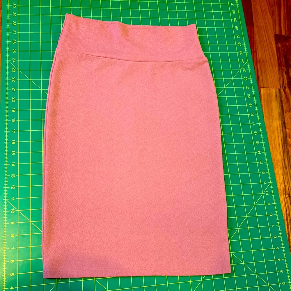 Lularoe Cassie Textured Dusty Rose Pencil Skirt